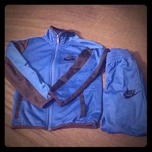 Boys Nike 2 piece track suit